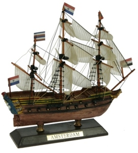 Модель корабля "Amsterdam" код: (29080) 